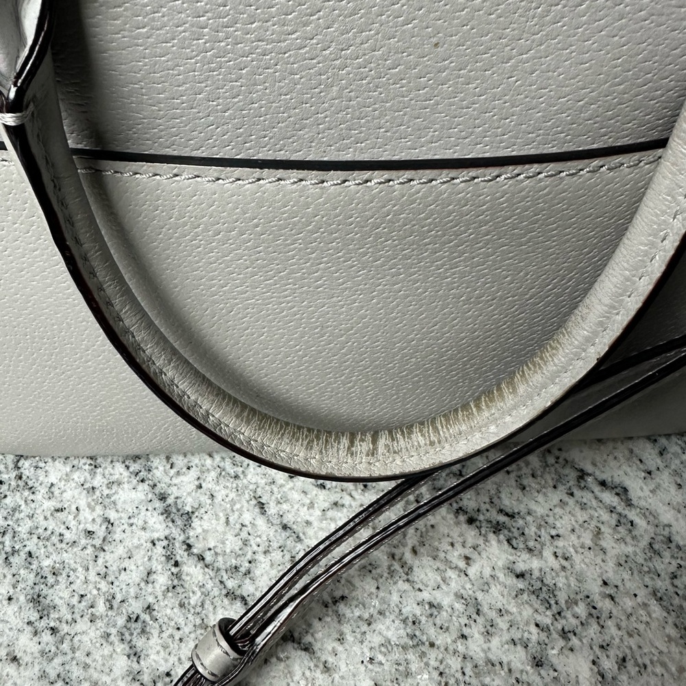 Kate Spade Elegant Light Gray Handbag - Picture 6 of 8